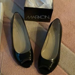 Black Bello shoe 7.5W